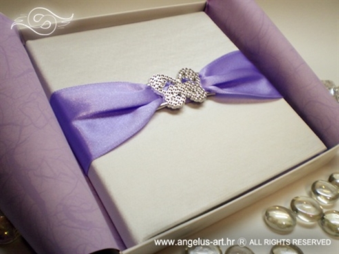 knjižica s jastučićem za vjenčano prstenje srebrni leptir