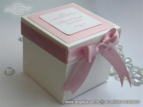 rozo bijela kutija za kolace s 3d reljefnim tiskom